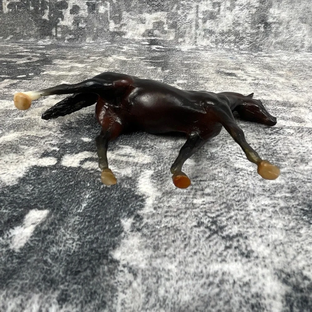 Breyer BMC Walking Horse Dark Brown Pale Leg Nose‎ Blaze Equestrian Figure
